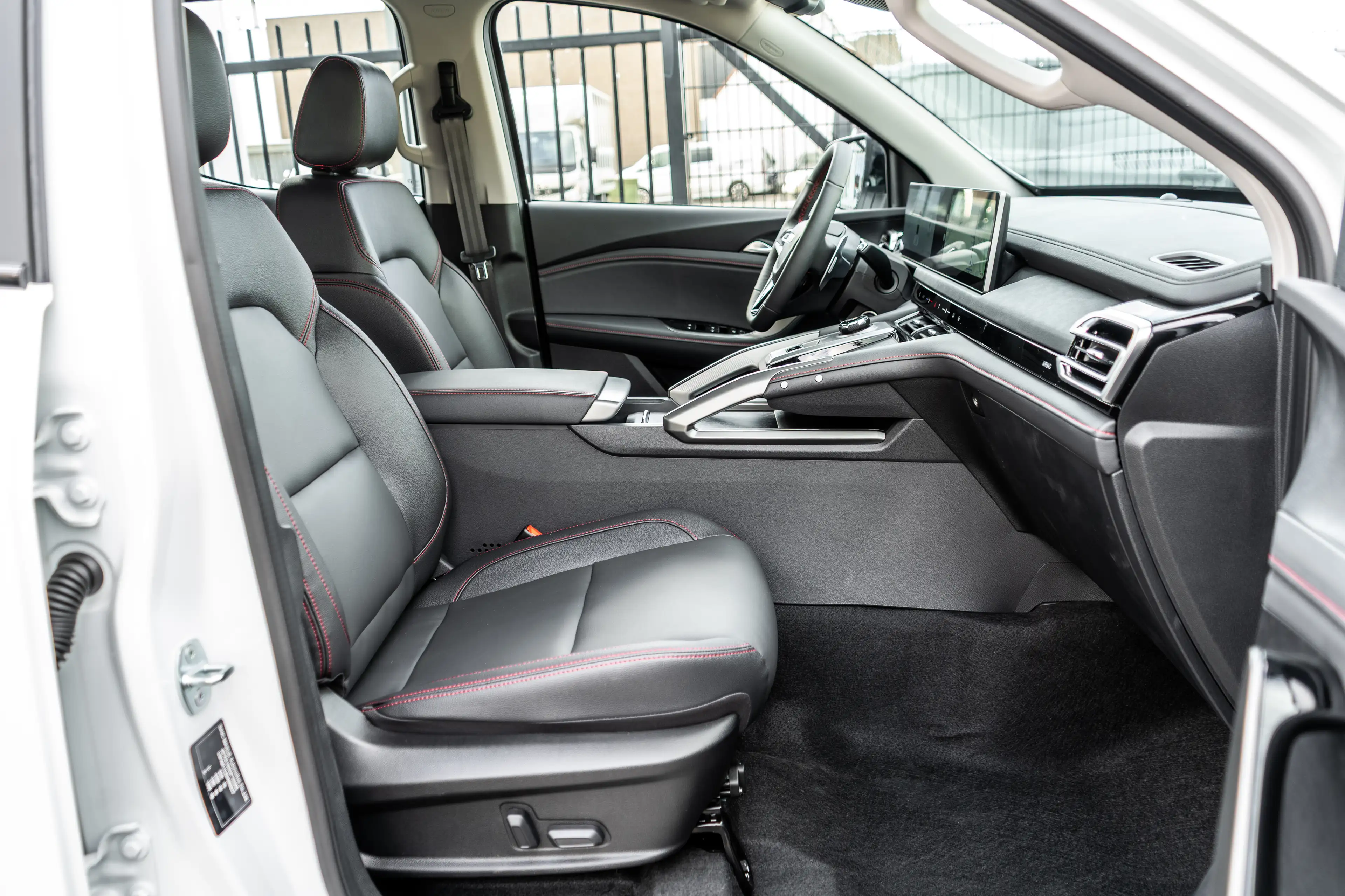 Maxus T60 Luxury 2.0D 4X4 - Automaat - 3500kg sleep. - 32.000ex — photo 10
