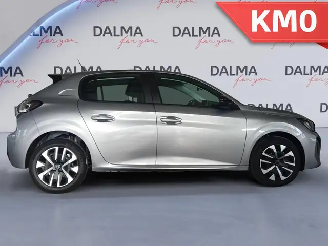 Peugeot 208 view 6
