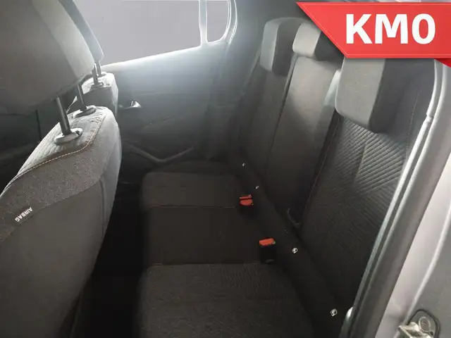 Peugeot 208 view 13