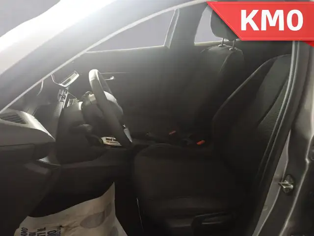 Peugeot 208 view 10