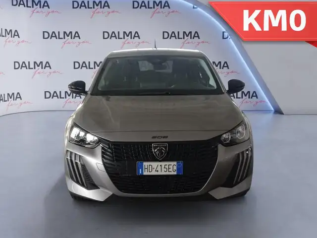 Peugeot 208 view 8