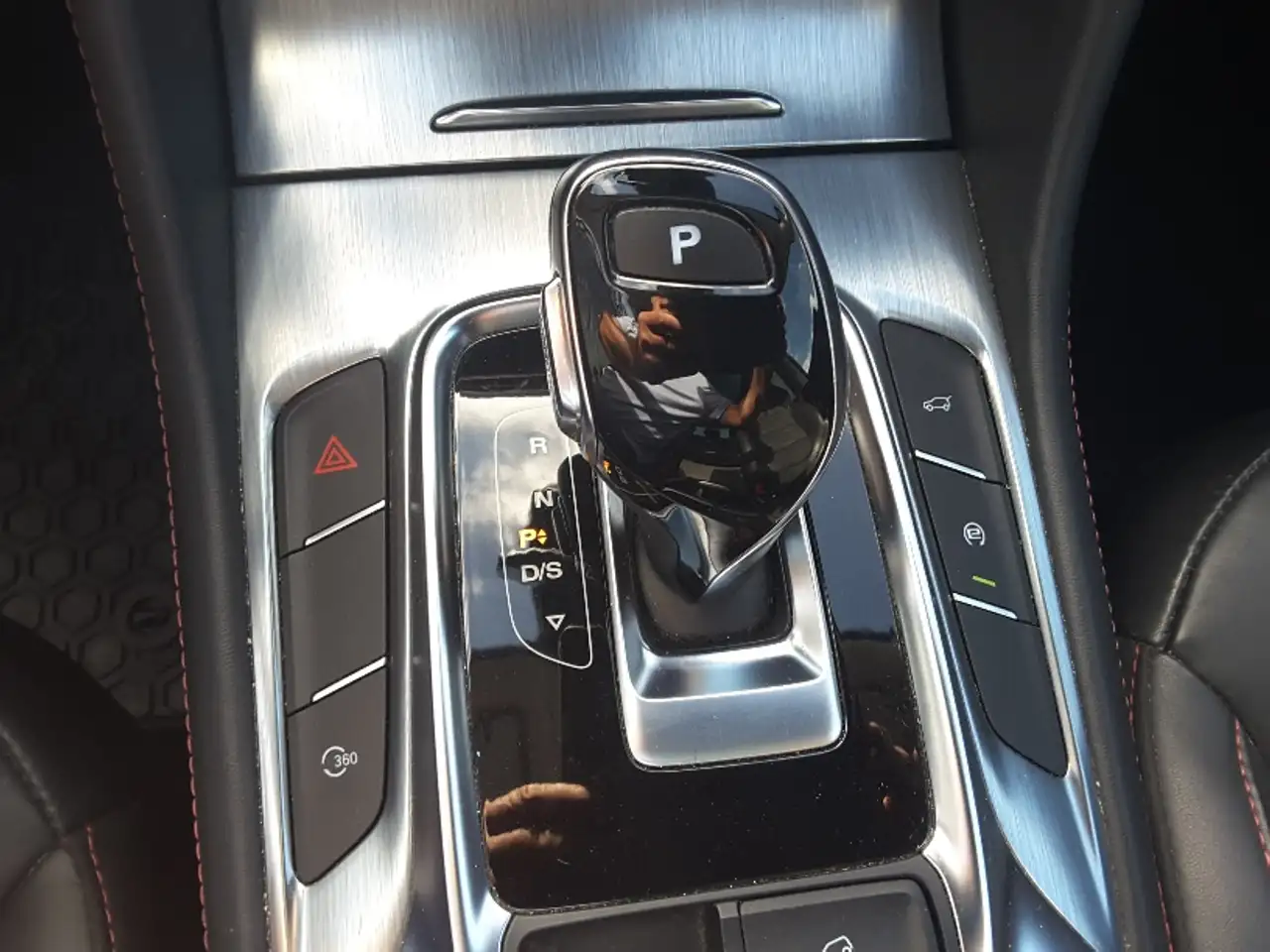 MG HS 1.5 T-GDi Luxury DCT, миниатюра 15