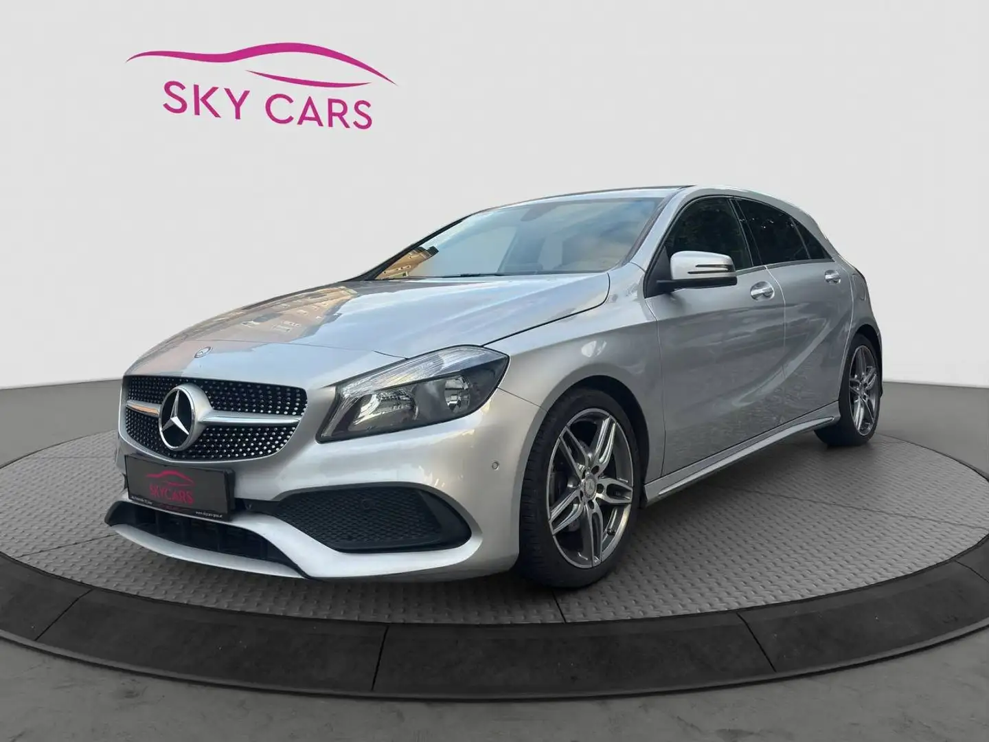 Mercedes-Benz A 180 A 180 CDI / d BlueEfficiency / AMG Sport / Aut. Grau - 1