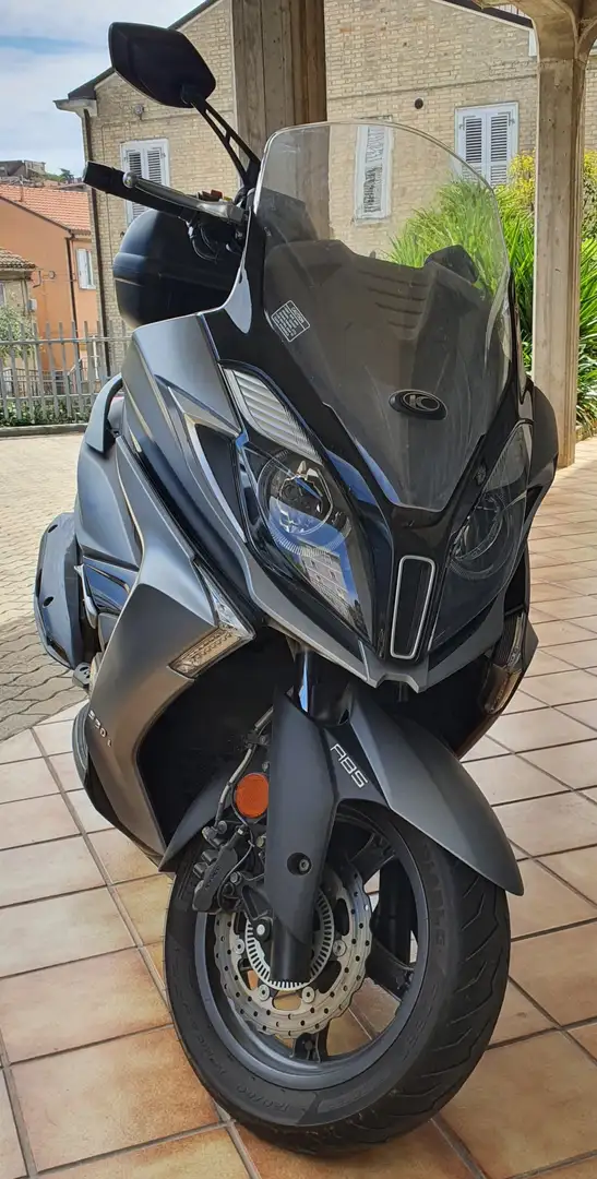 Kymco Downtown 350i ABS Šedá - 1