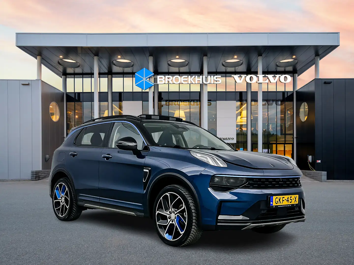 Lynk & Co 01 1.5 PHEV | 20" | Panoramadak | Premium Audio | 360 Blau - 2