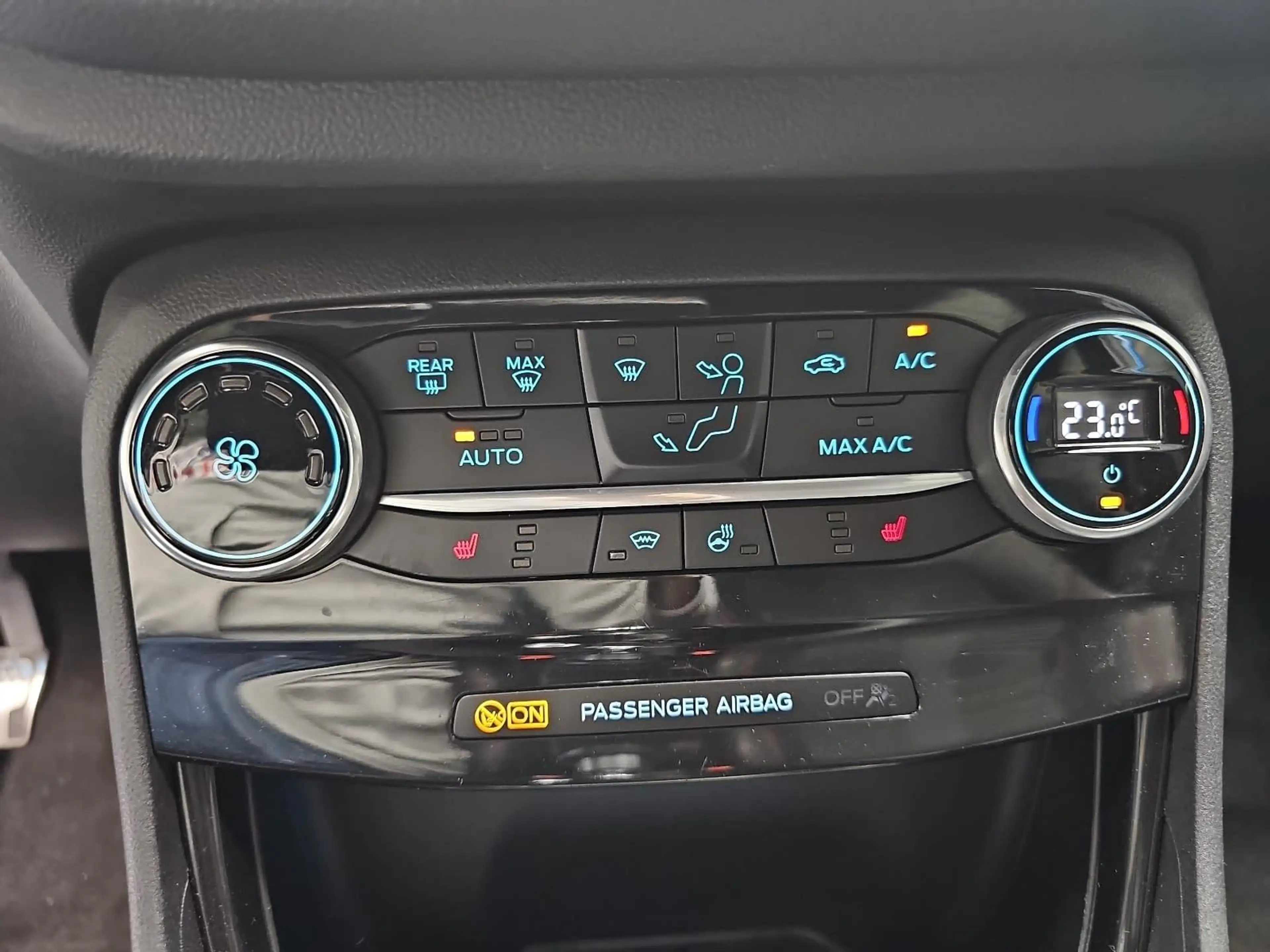 Ford Puma Puma 1.0 EcoBoost ST-Line Navi LED LM19 — photo 12