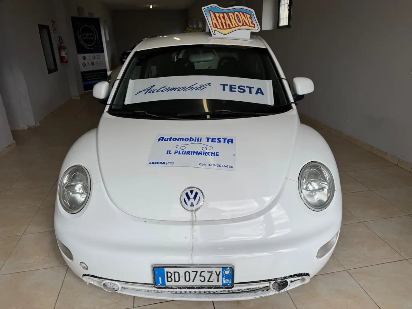 Volkswagen New Beetle - 2