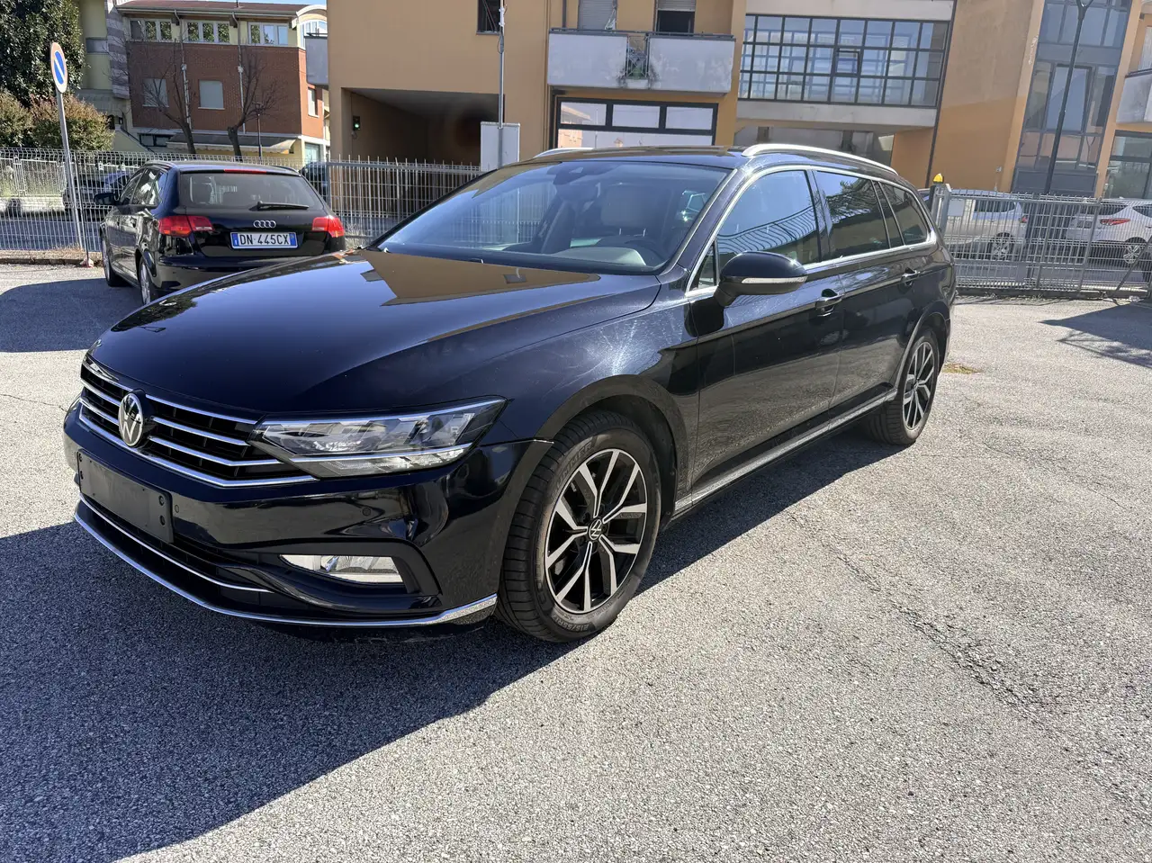 Volkswagen Passat Variant 2.0 tdi Executive 200cv dsg — photo 1 of 15