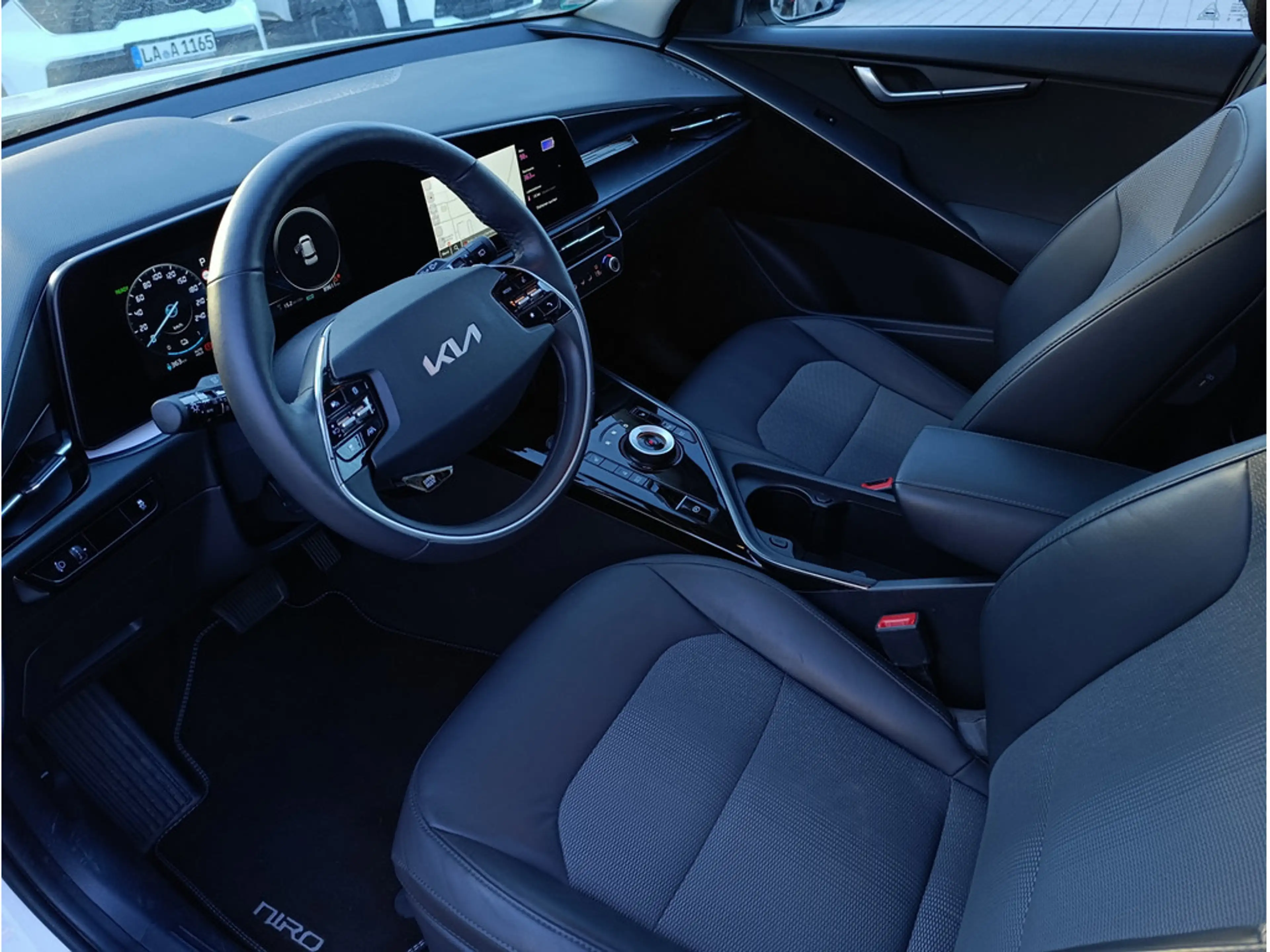 Kia Niro EV Vision 64,8kWh/ Wärmepumpe/ Sitzheizung/ Parksenoren uvm. — photo 6