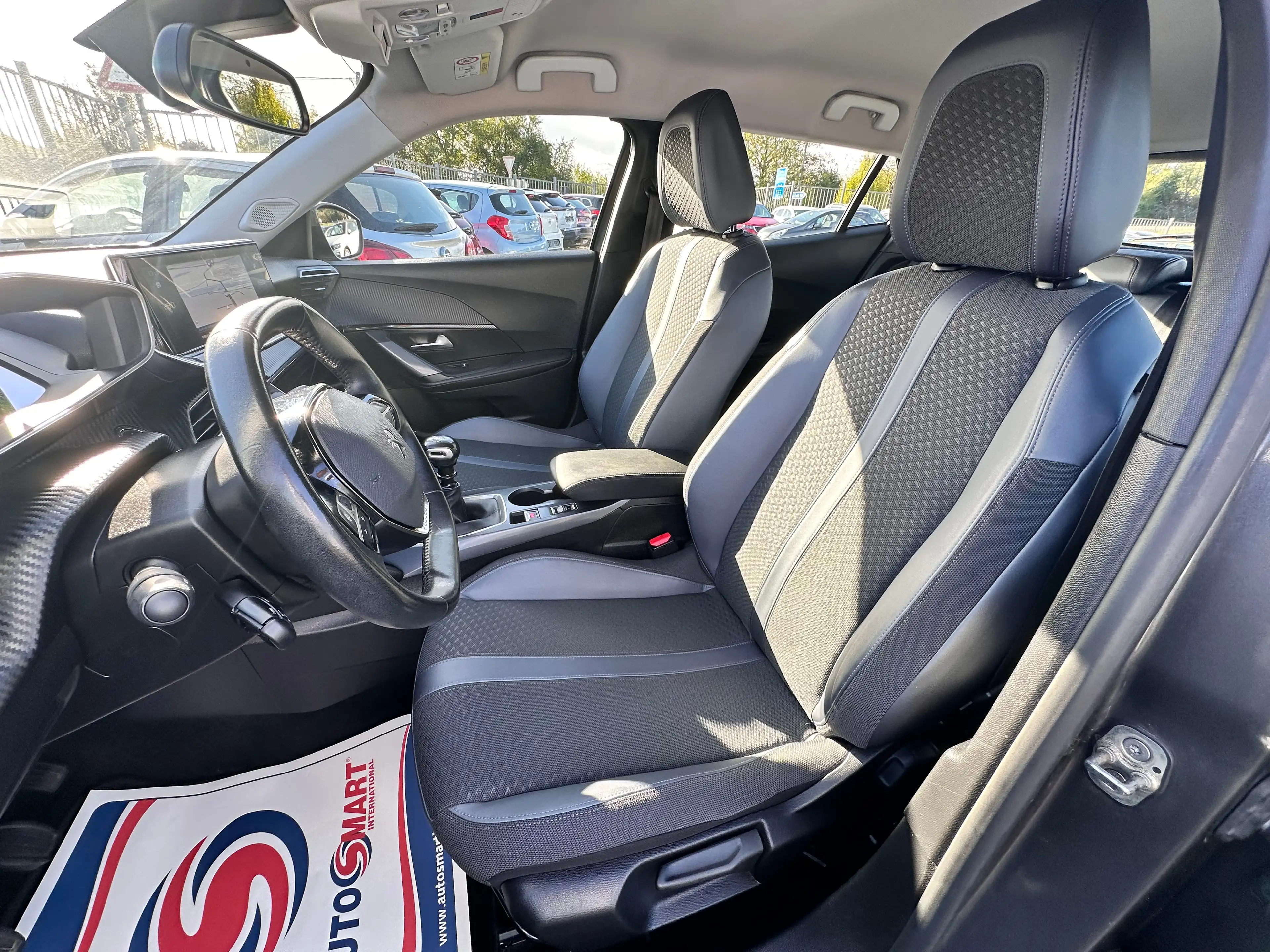 Peugeot 2008 2008 1.2 PureTech — photo 12