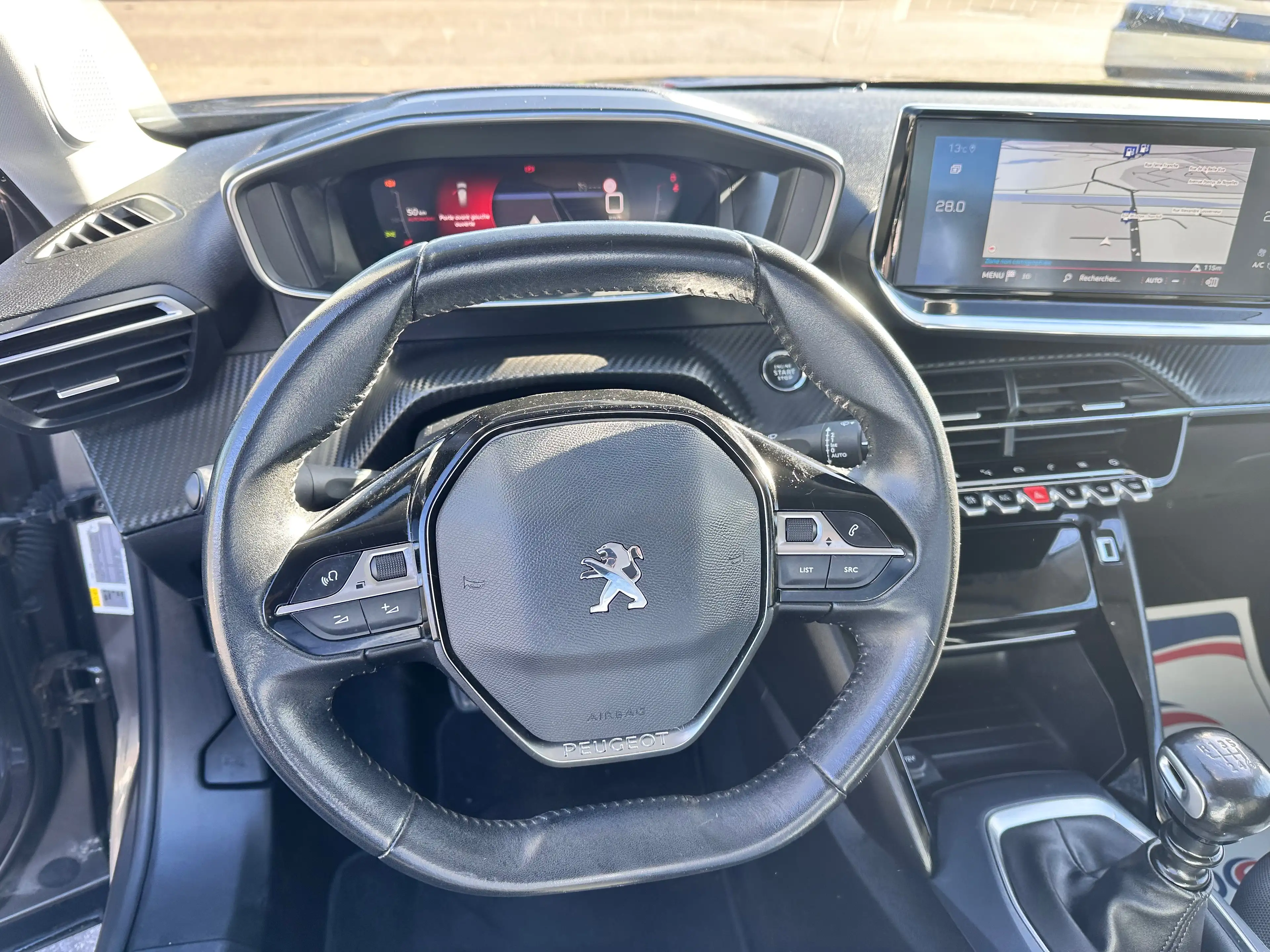 Peugeot 2008 2008 1.2 PureTech — photo 7