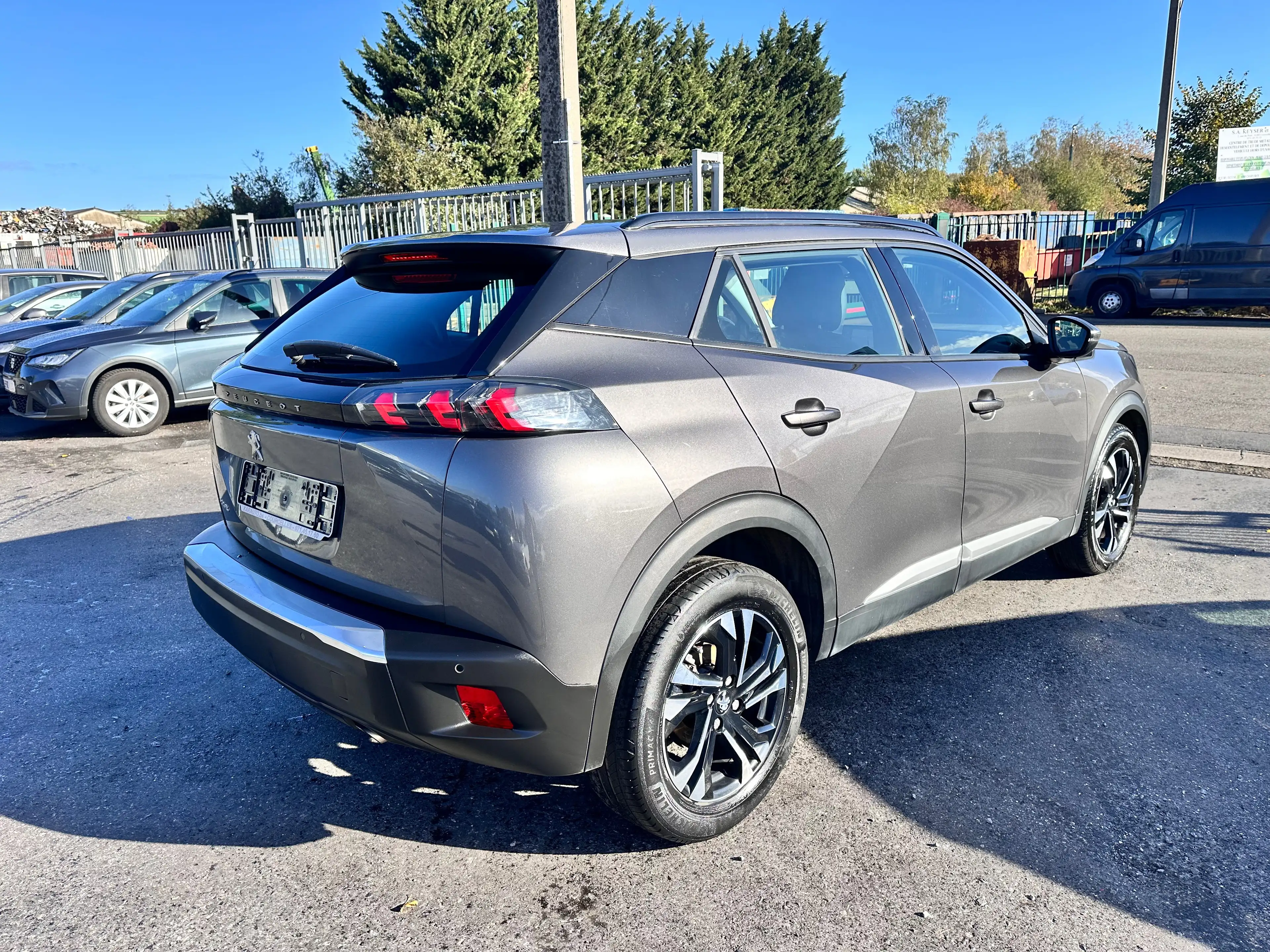 Peugeot 2008 2008 1.2 PureTech — photo 4