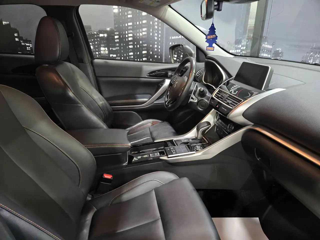 Mitsubishi Eclipse Cross fotografie Mitsubishi Eclipse Cross