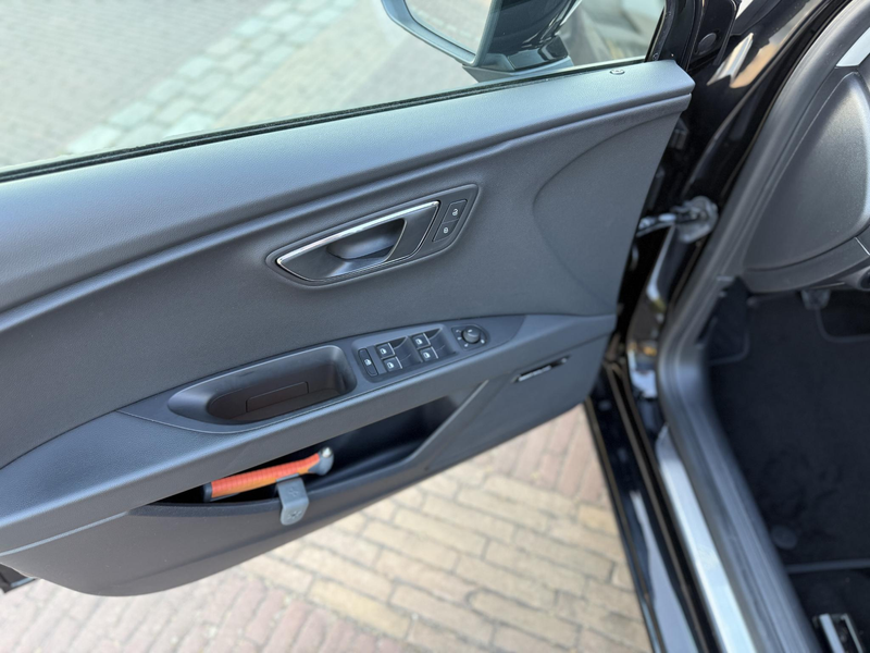 SEAT Leon ST 1.4 TSI ACT FR Dynamic Pano|ACC|Trekhaak|LED|Se — photo 8
