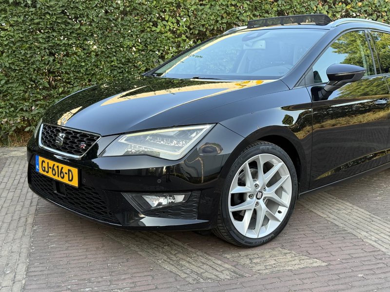 SEAT Leon ST 1.4 TSI ACT FR Dynamic Pano|ACC|Trekhaak|LED|Se — photo 2