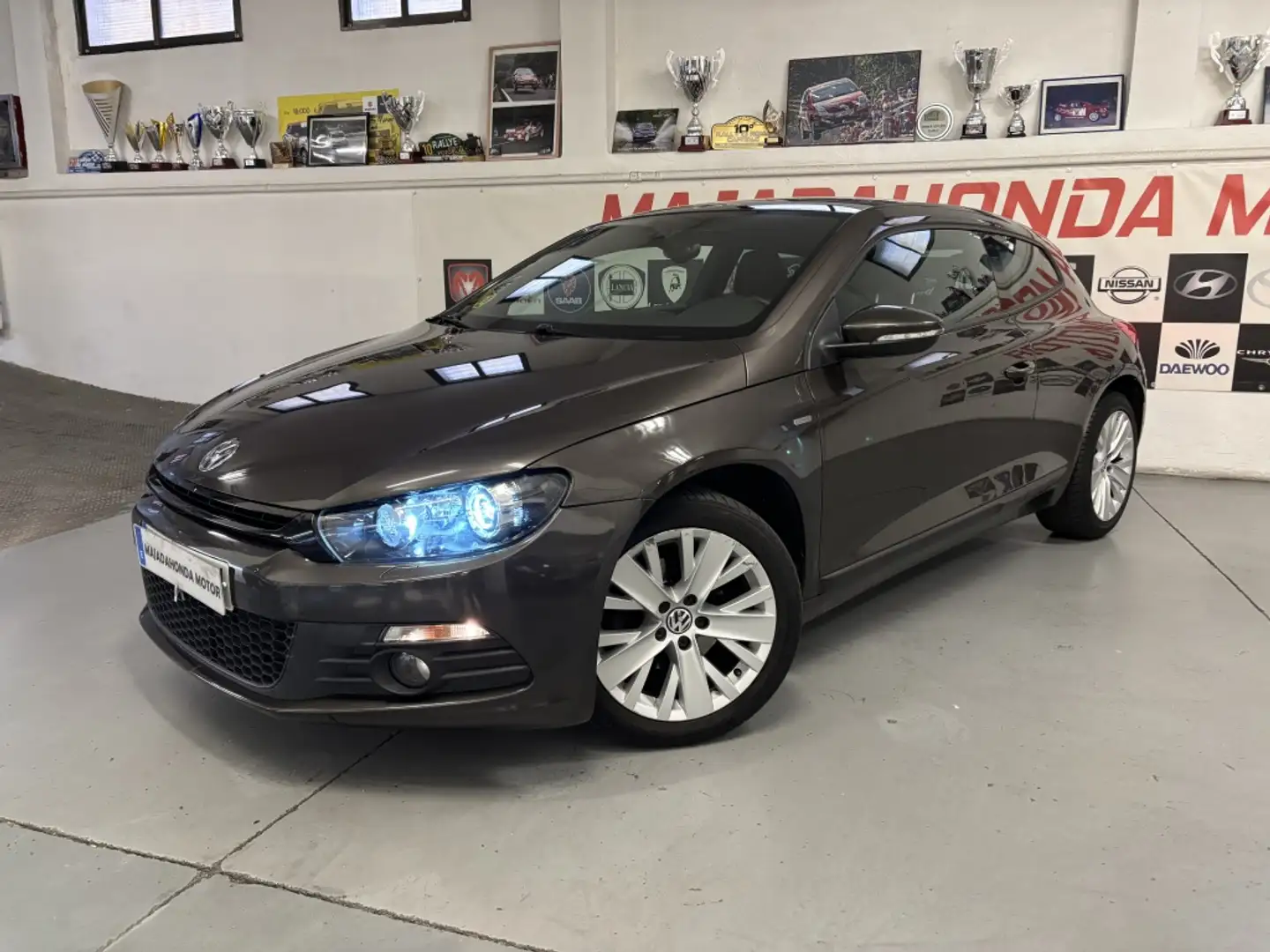Volkswagen Scirocco 2.0TDI BMT Marrón - 1