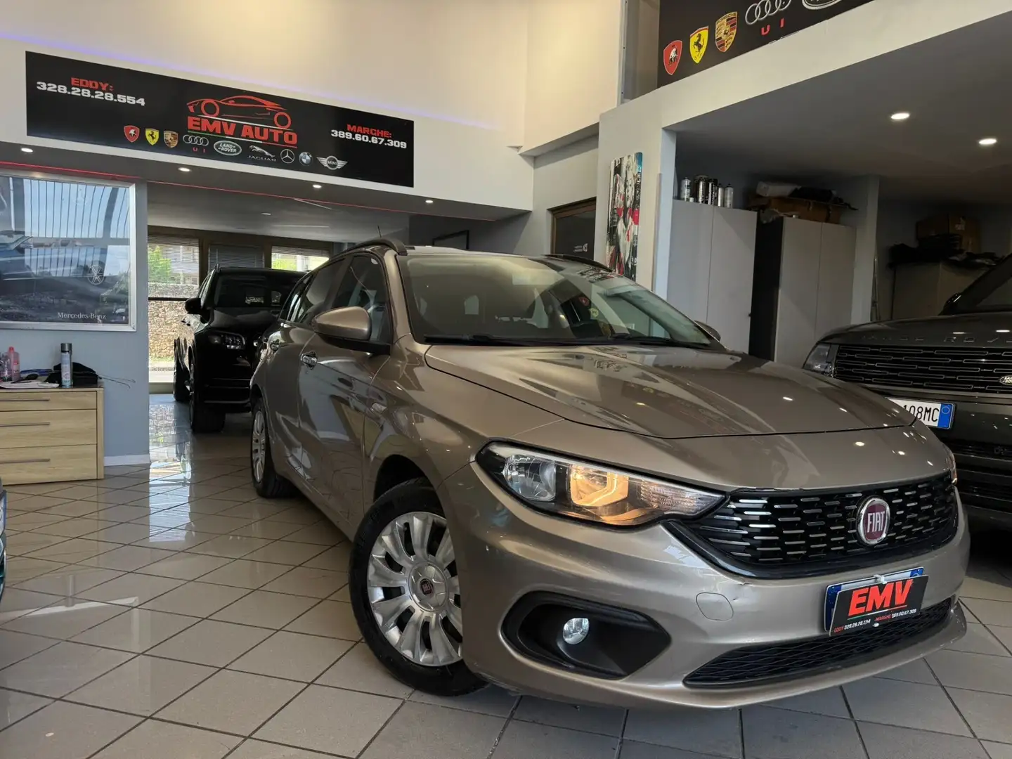 Fiat Tipo 1.6 Mjt S&S SW S-Design Grau - 1