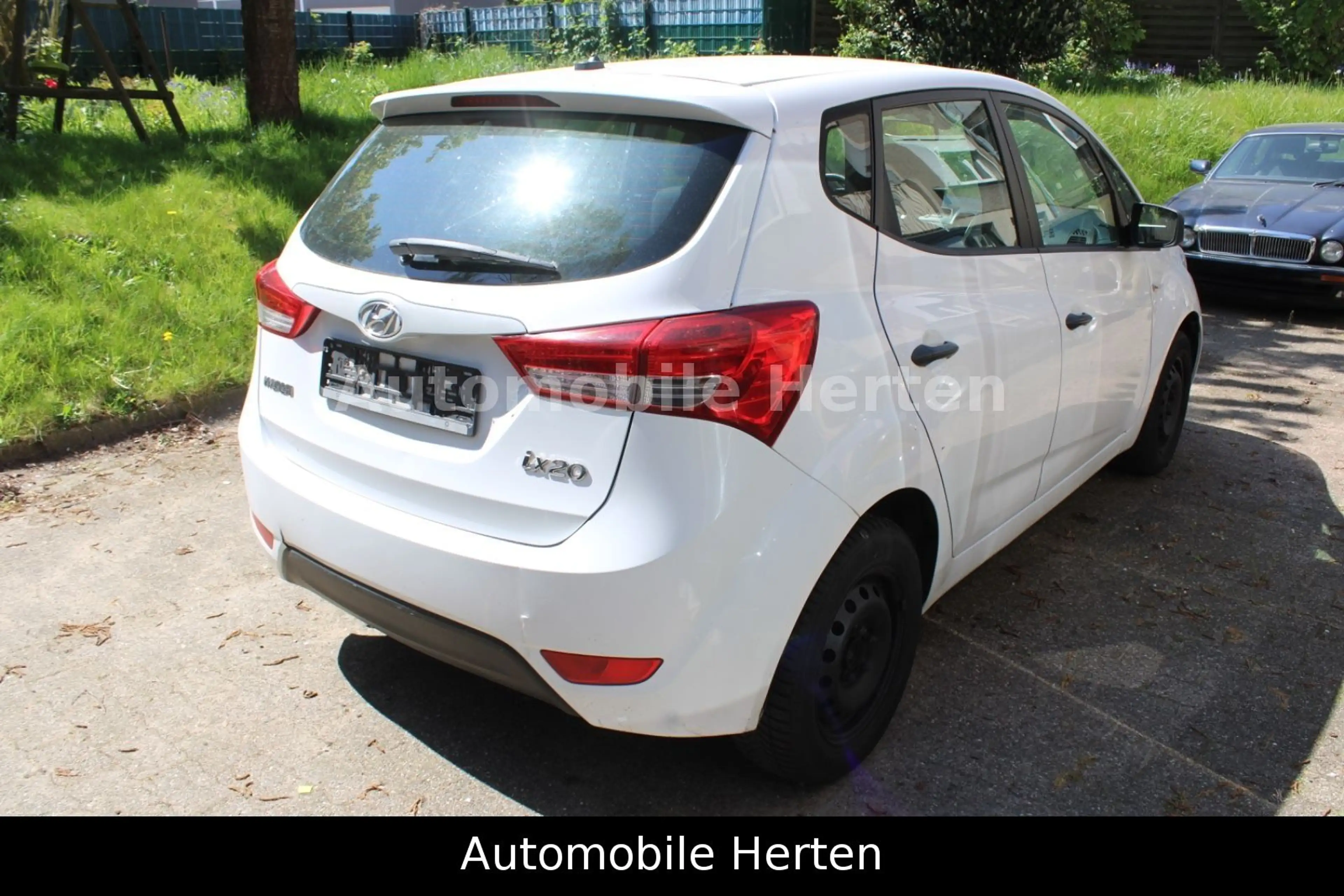 Hyundai iX20 1.4 Classic*KLIMA*SHZ*KLIMA! — photo 3