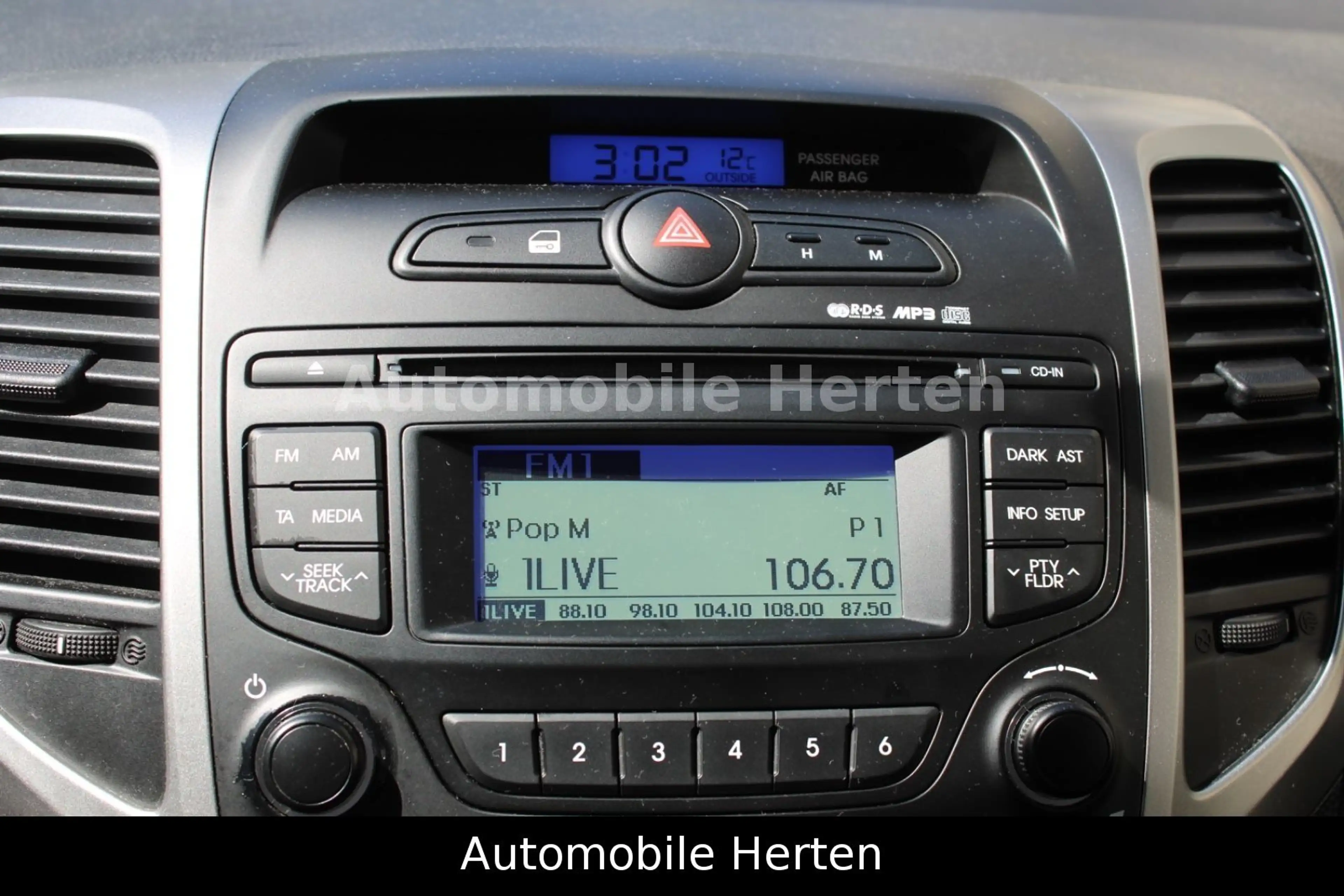 Hyundai iX20 1.4 Classic*KLIMA*SHZ*KLIMA! — photo 11