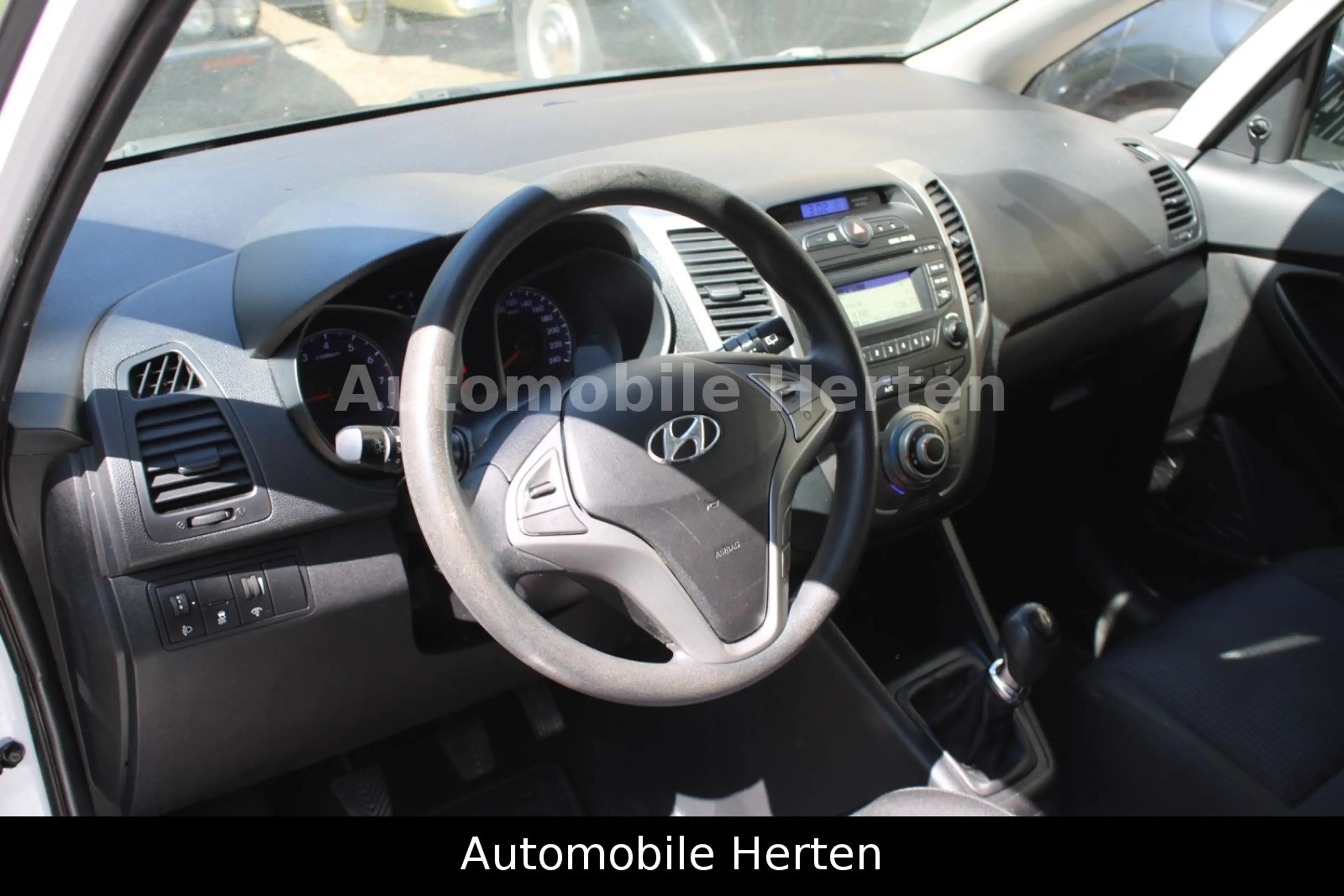 Hyundai iX20 1.4 Classic*KLIMA*SHZ*KLIMA! — photo 10
