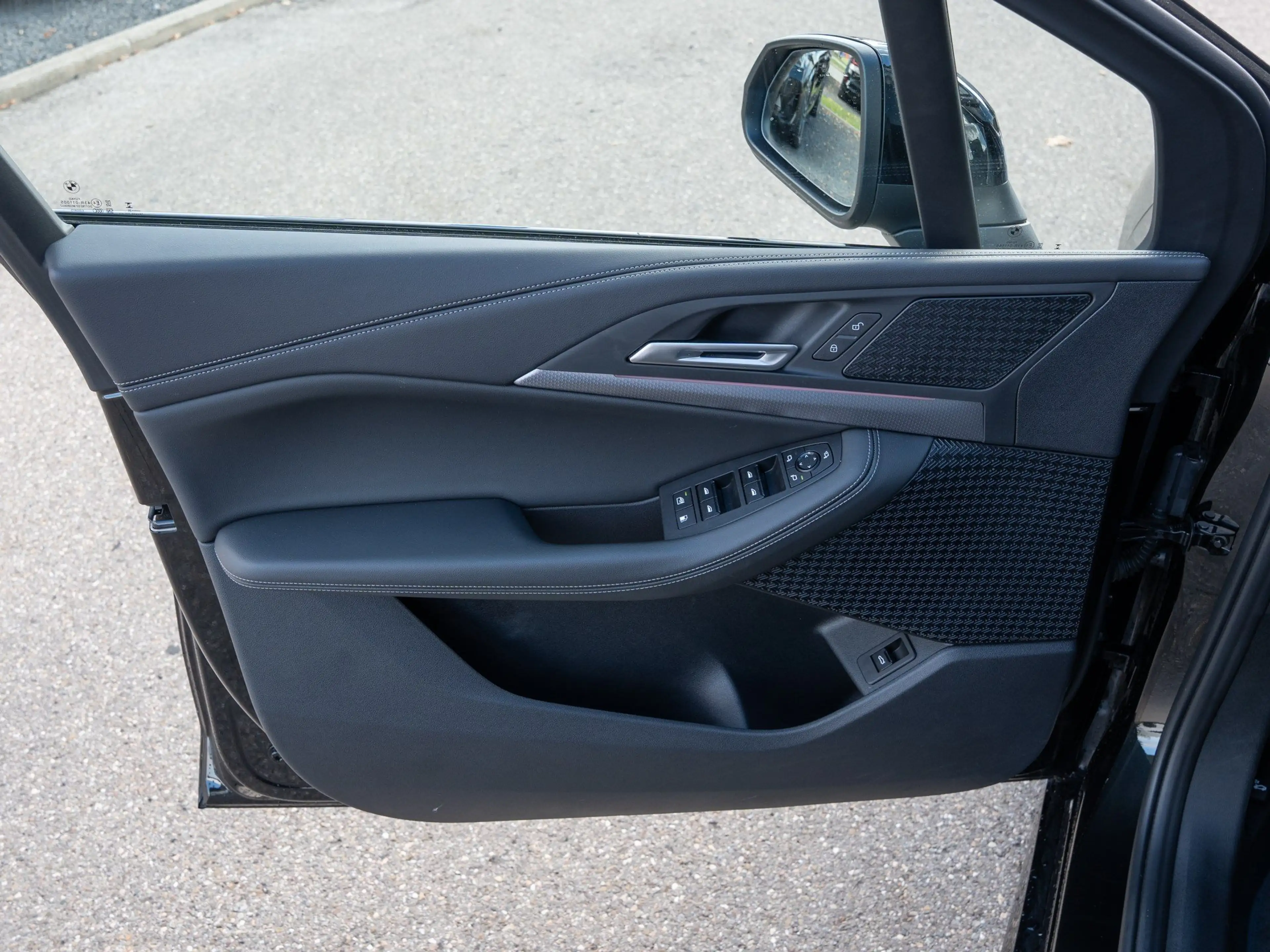 BMW 225 e xDrive Active Tourer M-Sport PANO DA+ 360° HUD — photo 12