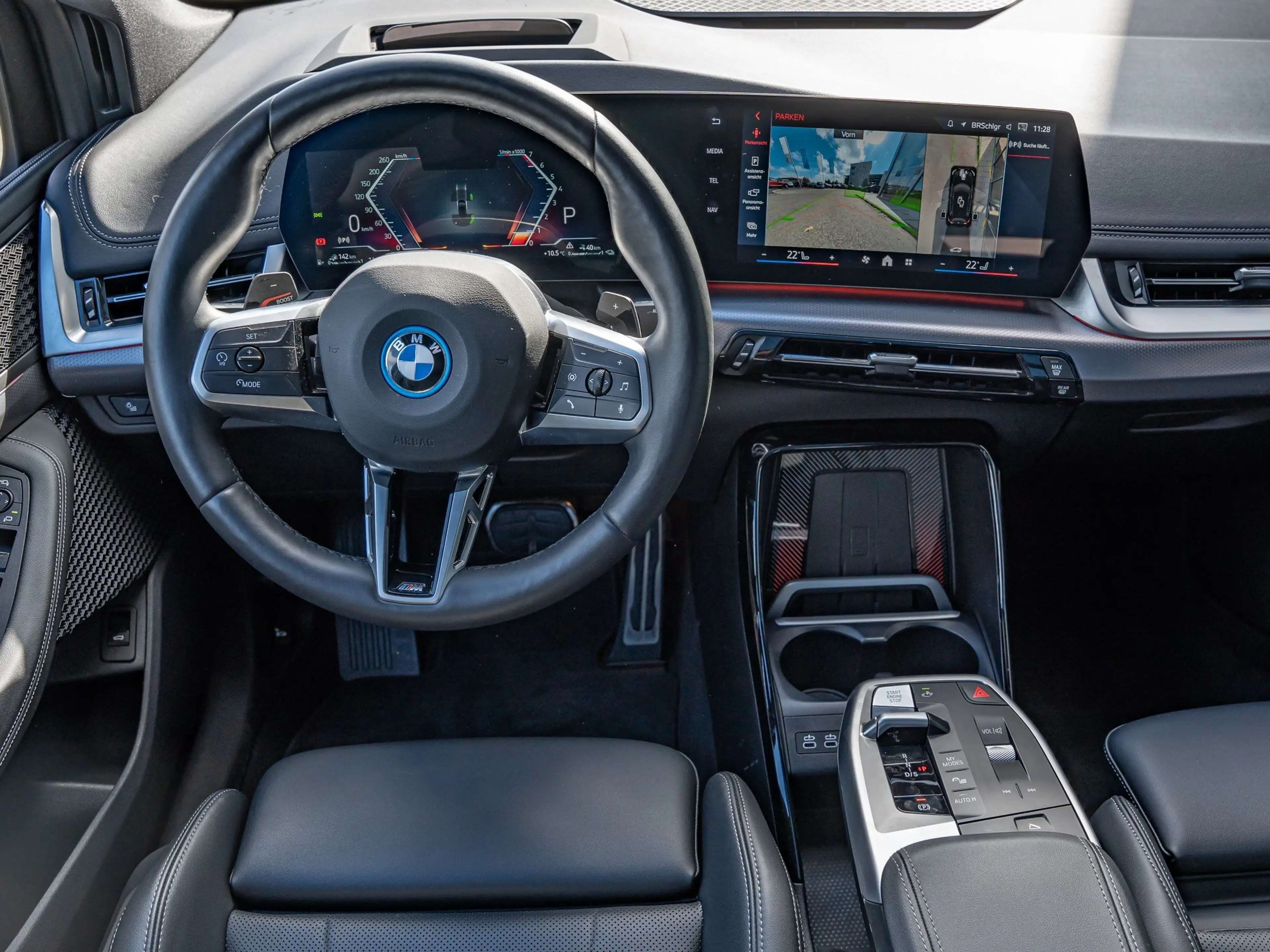 BMW 225 e xDrive Active Tourer M-Sport PANO DA+ 360° HUD — photo 14