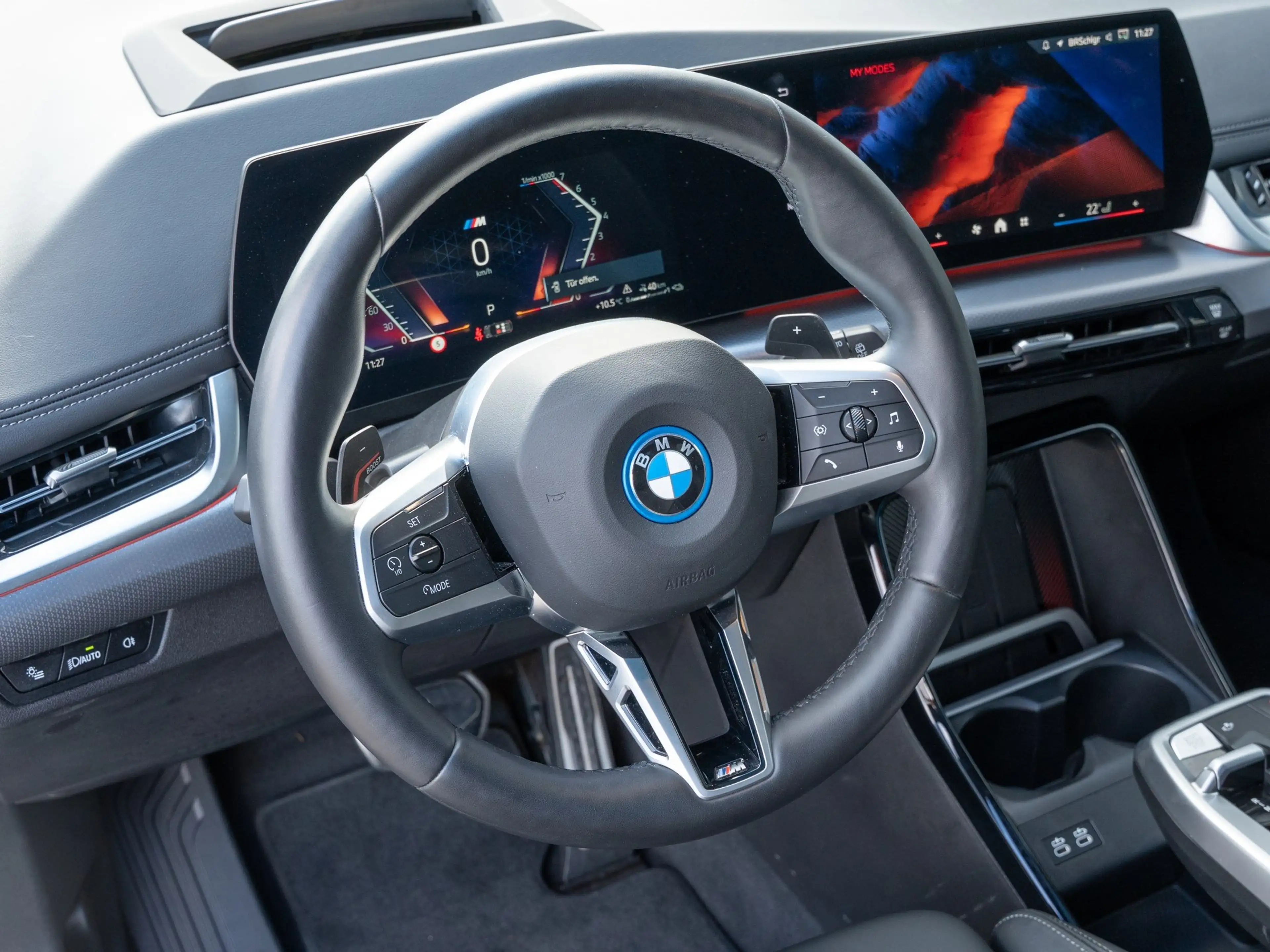 BMW 225 e xDrive Active Tourer M-Sport PANO DA+ 360° HUD — photo 13