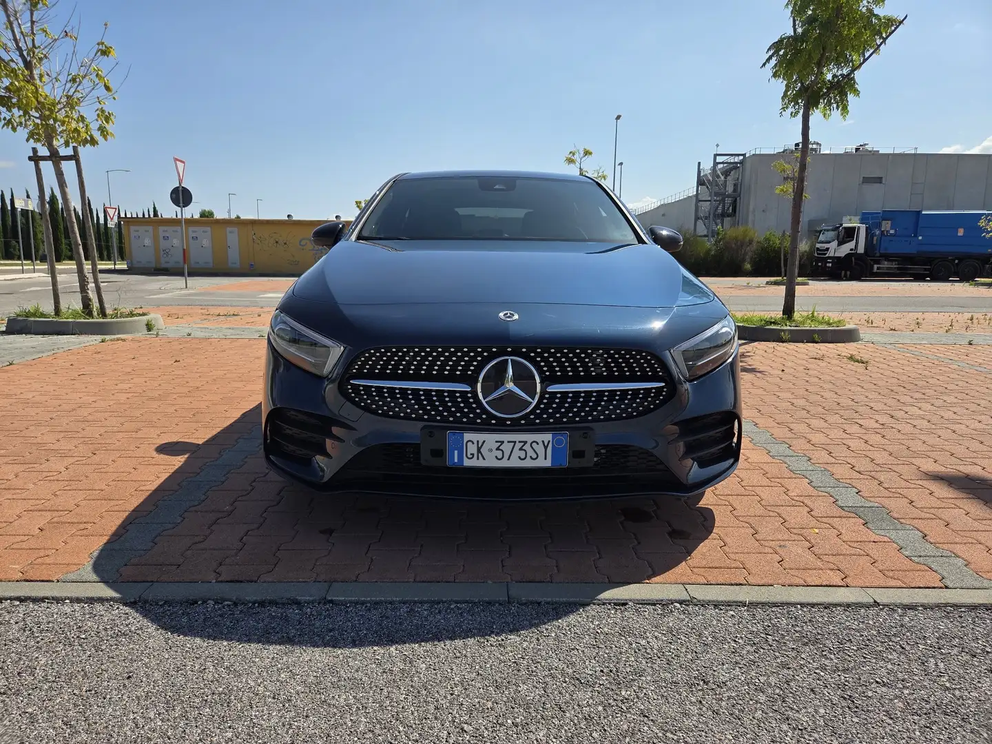 Mercedes-Benz A 200 Premium AMG Line Blu/Azzurro - 2