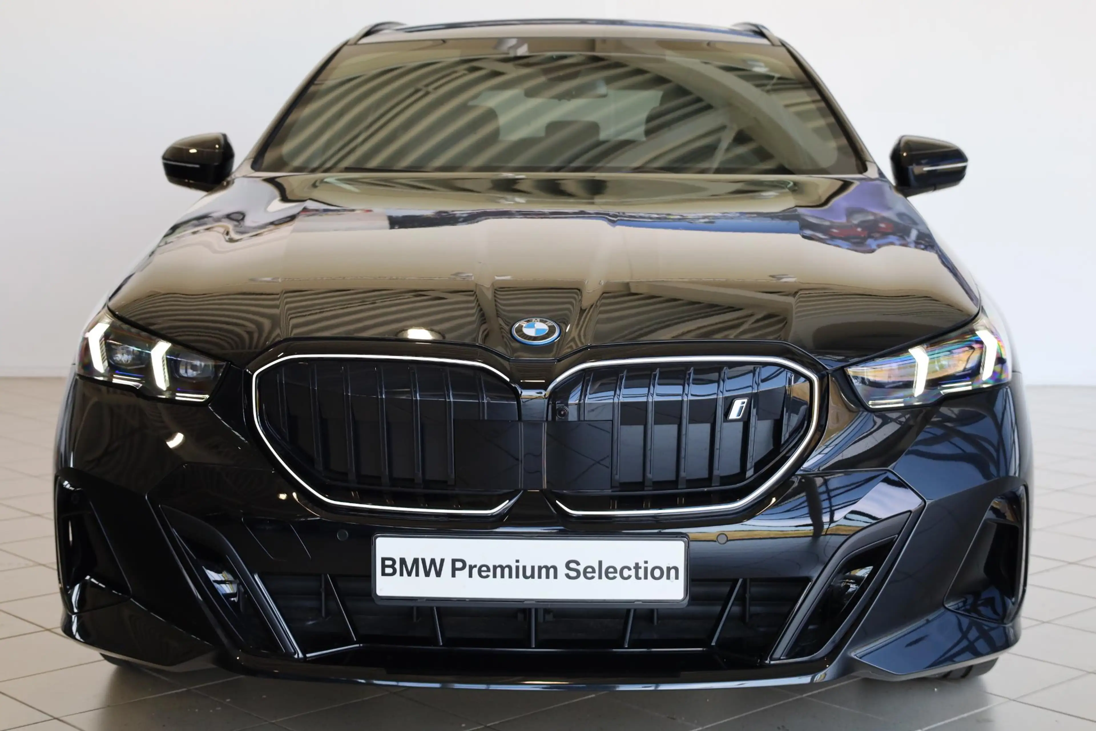 BMW i5 Touring eDrive40 | M Sport Pro | Panoramadak | Dri — photo 4