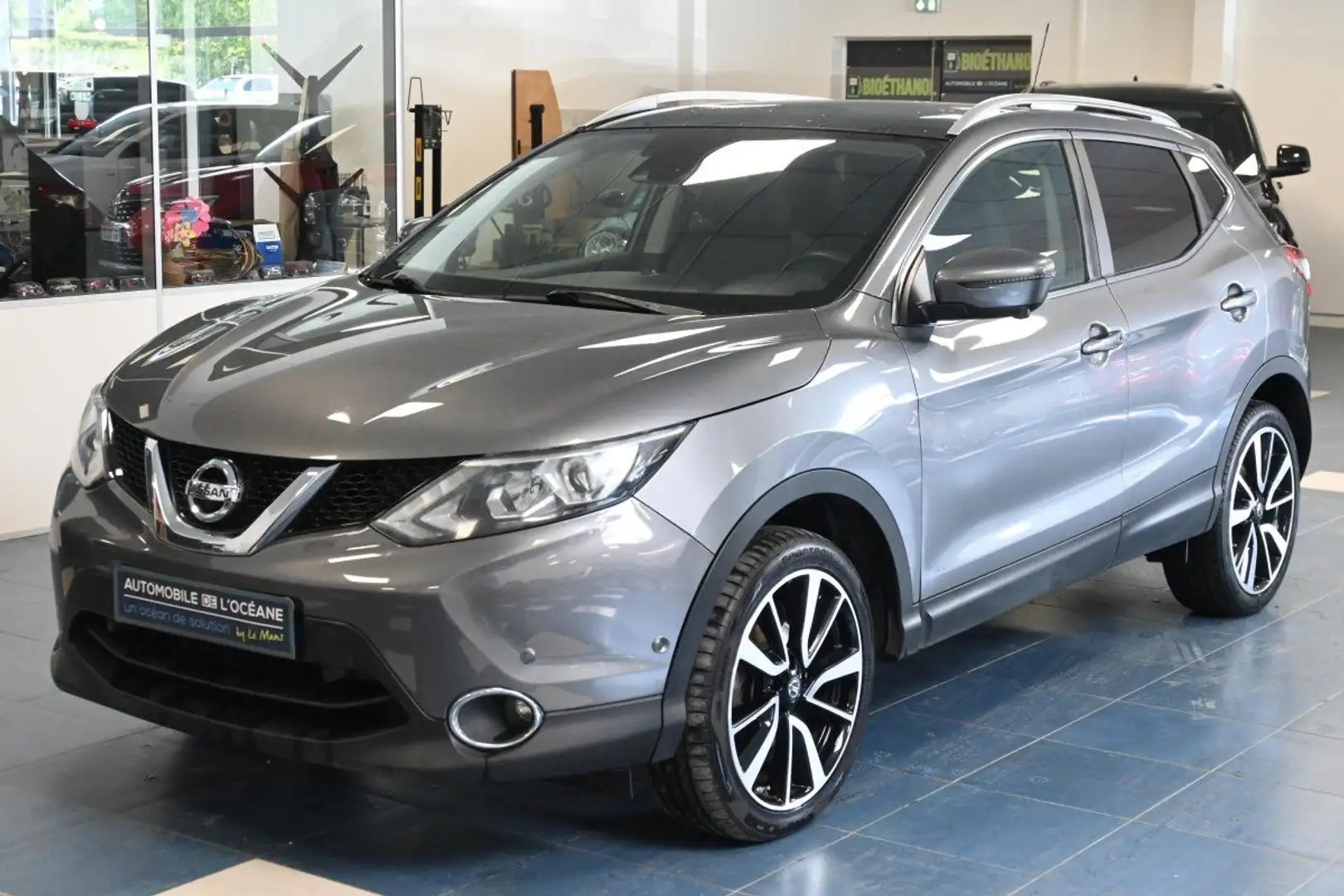 Nissan Qashqai 1.6 dCi 130 Stop/Start Tekna Gris - 1