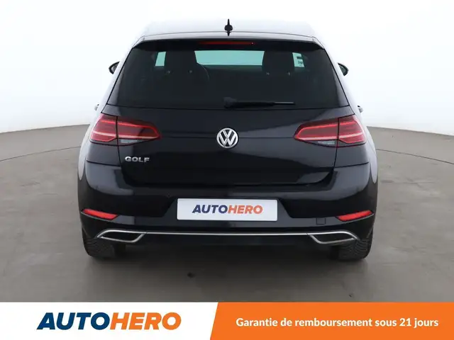Volkswagen Golf view 5