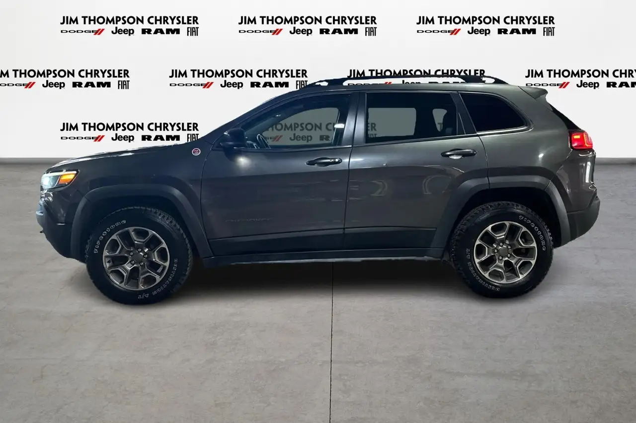 Jeep Cherokee снимка Jeep Cherokee