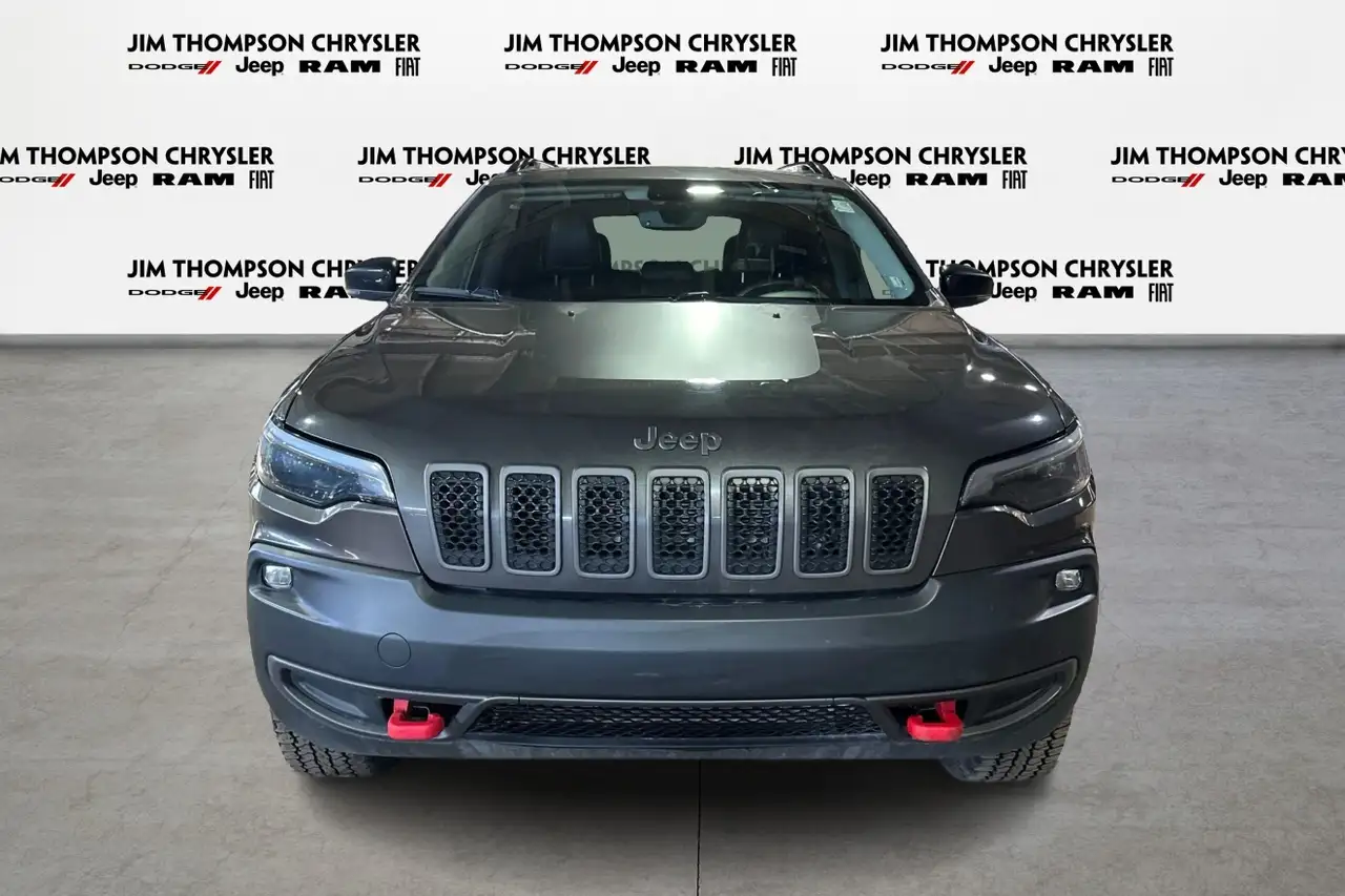 Jeep Cherokee снимка Jeep Cherokee