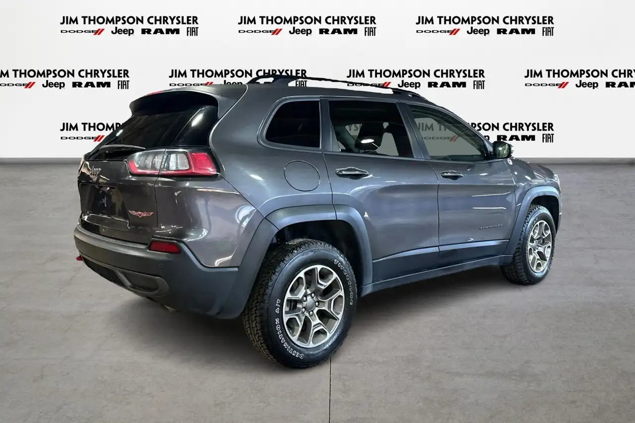 Jeep Cherokee снимка Jeep Cherokee
