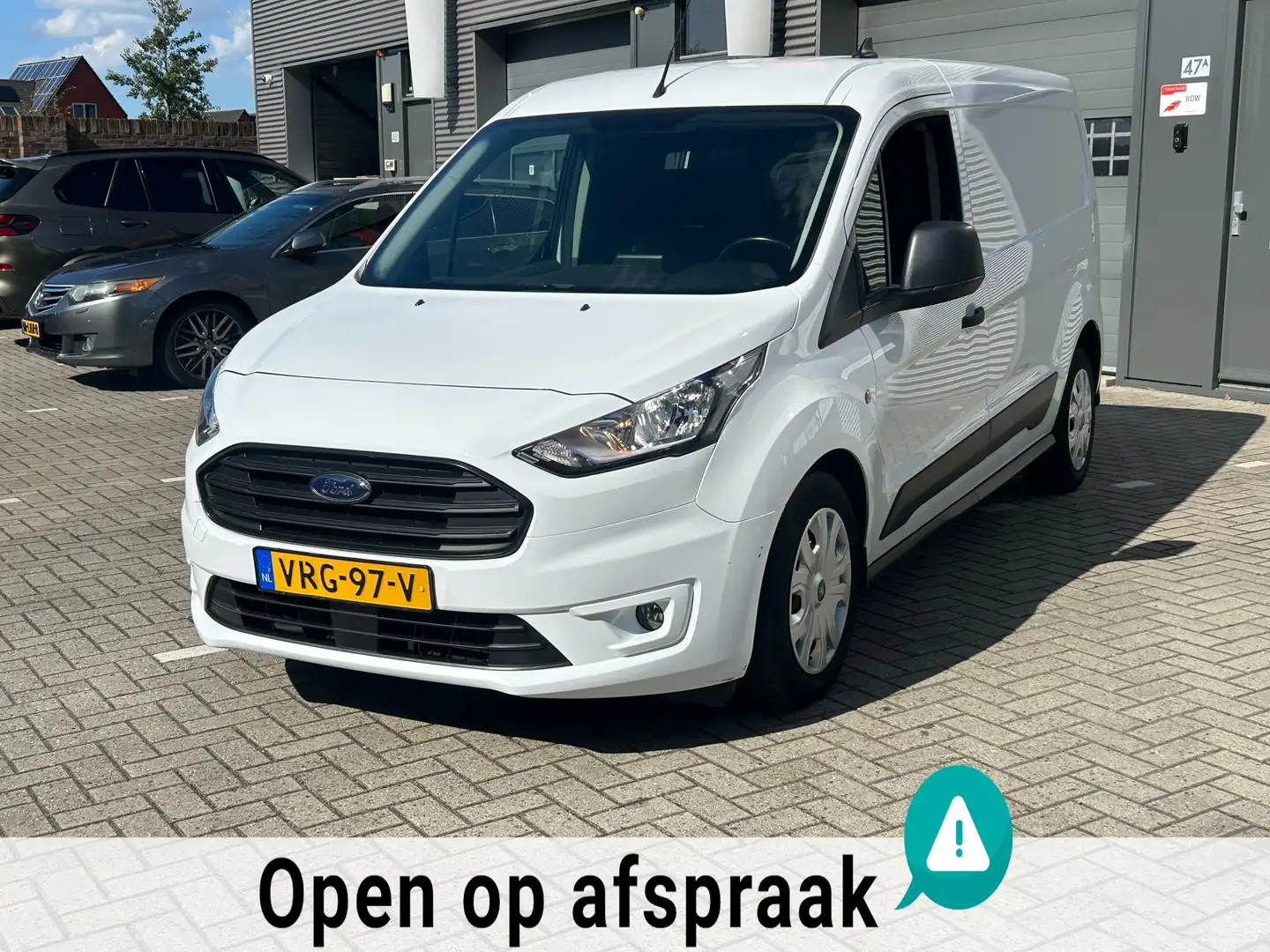 Ford Transit Connect 1.5 EcoBlue L2 Trend Automaat / Navigatie Wit - 1