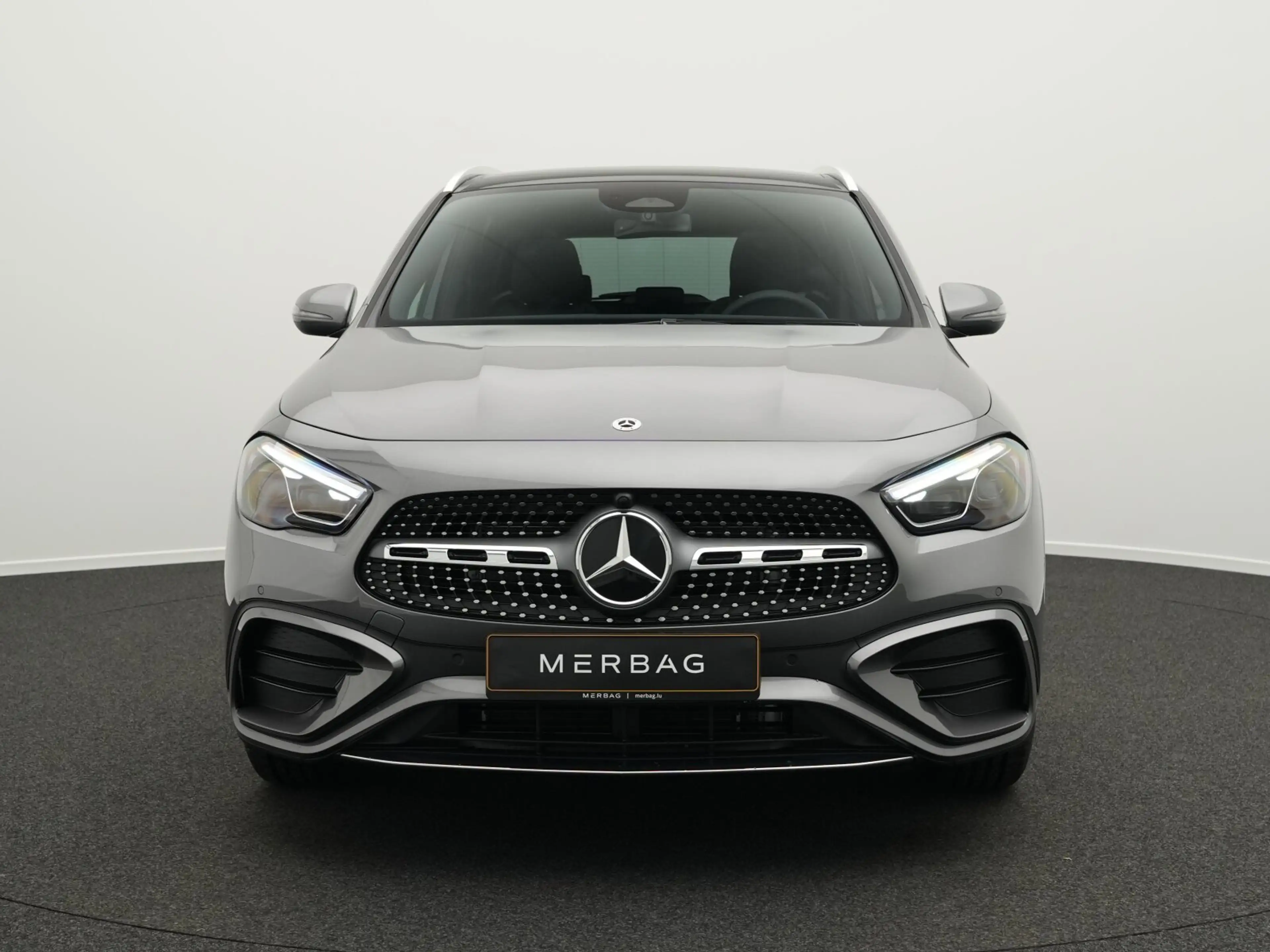 Mercedes-Benz GLA 180 GLA 180  AMG Line Navi/Pano.-Dach/Keyless-Go/Klima — photo 2
