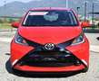 Toyota Aygo 1.0  5 porte 69cv. Rojo - thumbnail 2