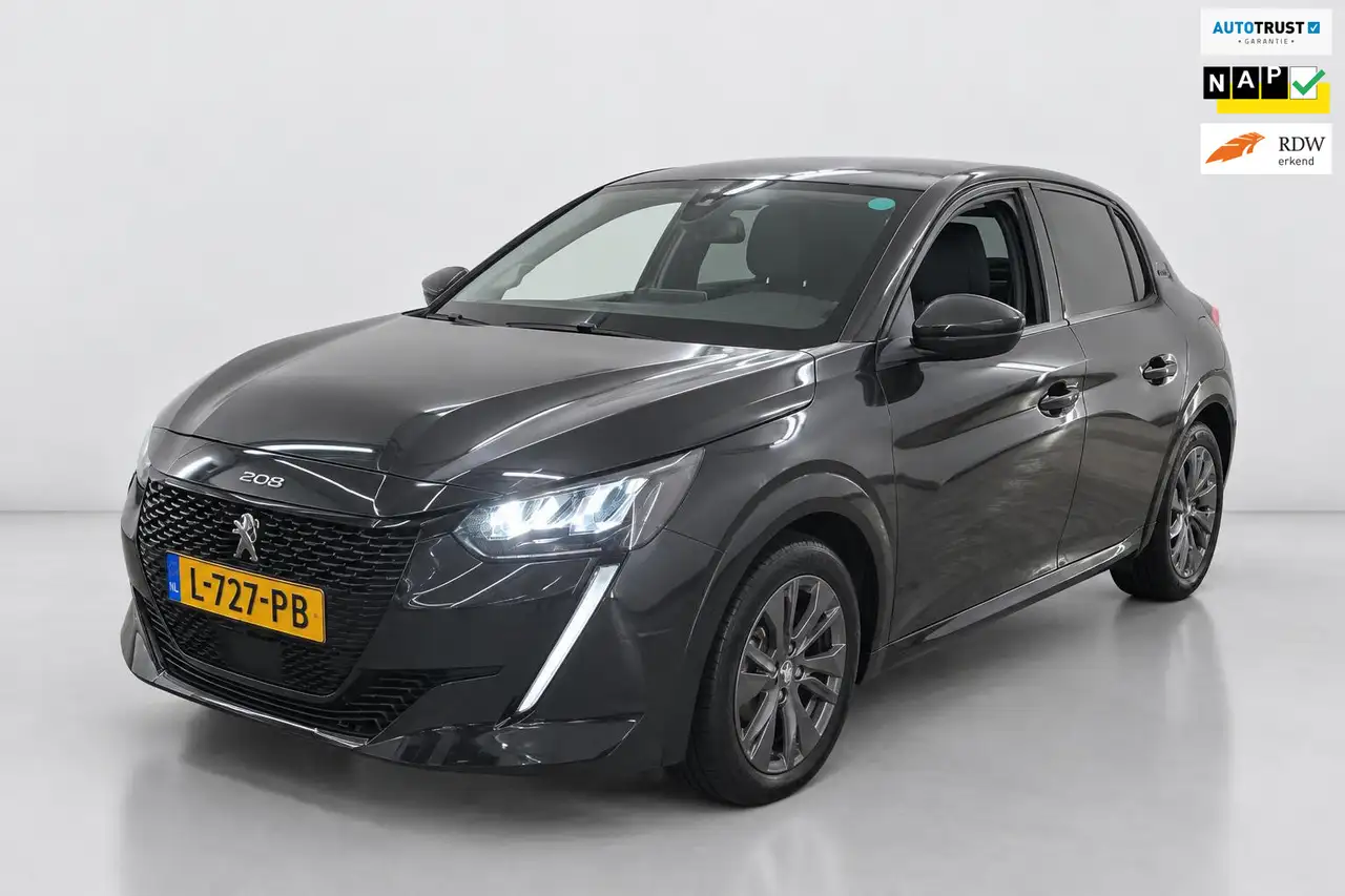 Peugeot e-208
