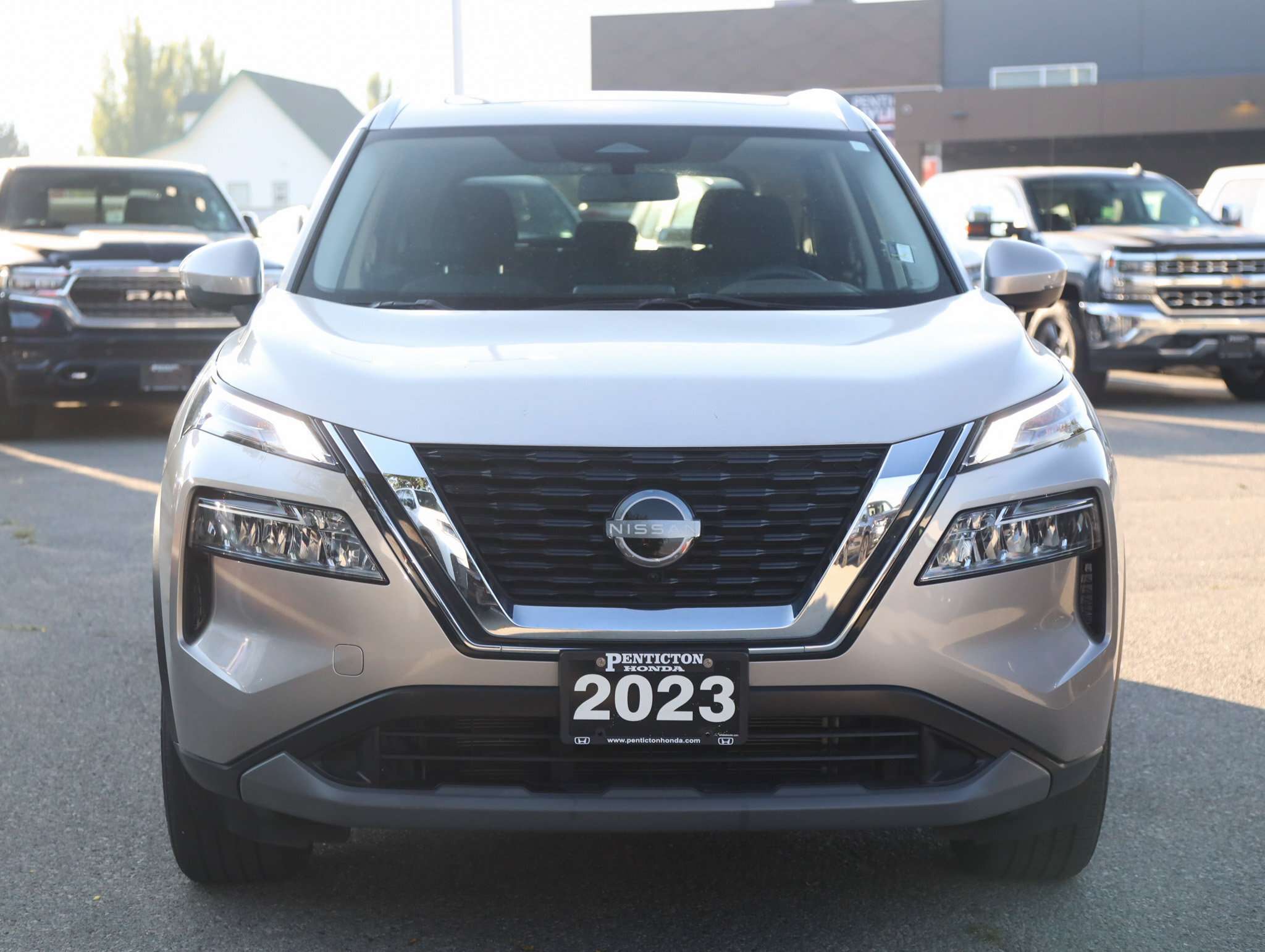 2023 Nissan Rogue AWD SV Moonroof - No Accidents / One Owner / BC Ve — снимка 1