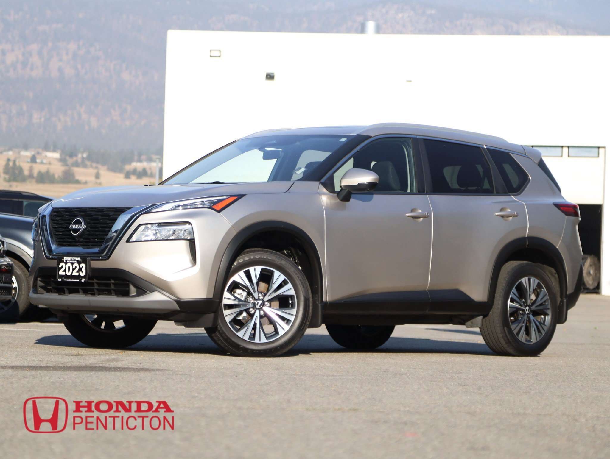 2023 Nissan Rogue AWD SV Moonroof - No Accidents / One Owner / BC Ve