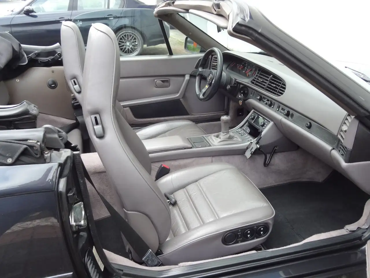 Porsche 944 Cabrio Turbo /Leder/Navi/, foto 11