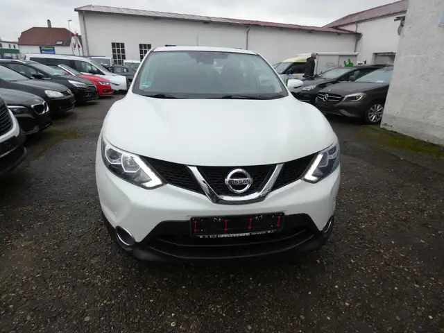 Nissan Qashqai view 2
