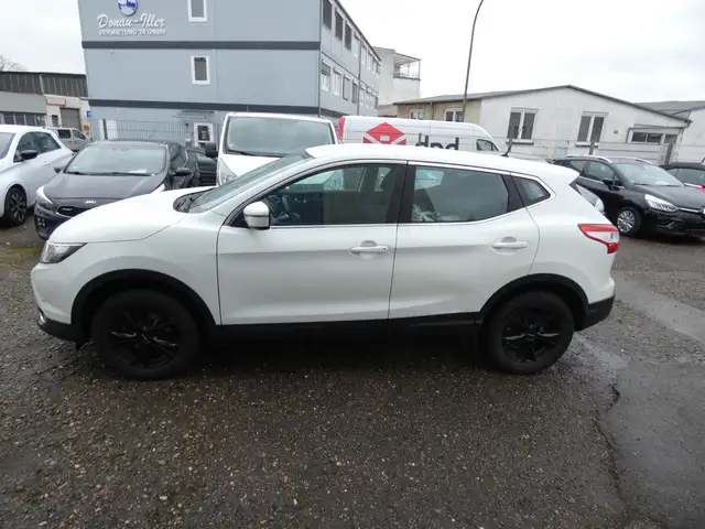 Nissan Qashqai view 4