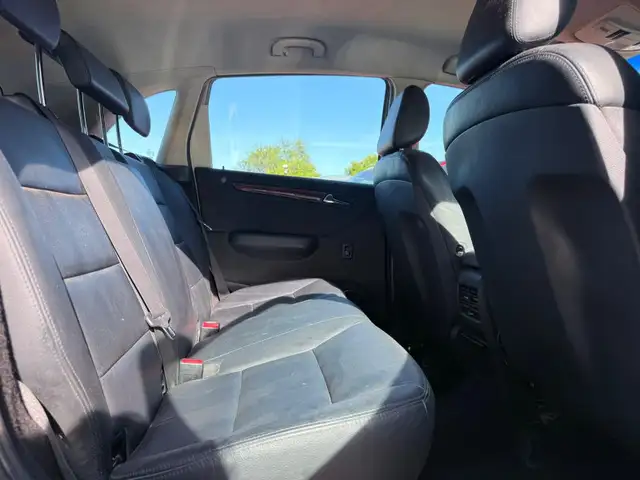 Mercedes-Benz B-Class view 10