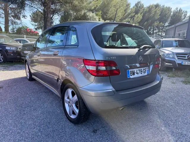 Mercedes-Benz B-Class view 6
