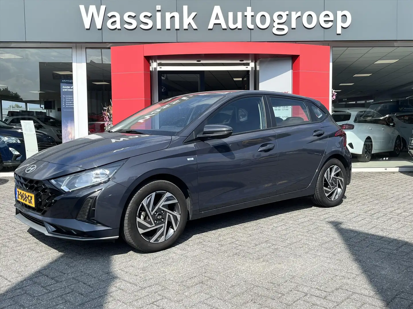 Hyundai i20 1.0 T-GDI 48V MHEV 100pk Comfort Smart | Navigatie Gris - 2