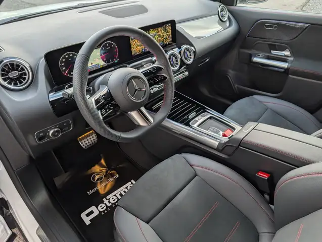 Mercedes-Benz GLA 200 d 4MATIC Österreich-Edition AMG Line Ansicht 18