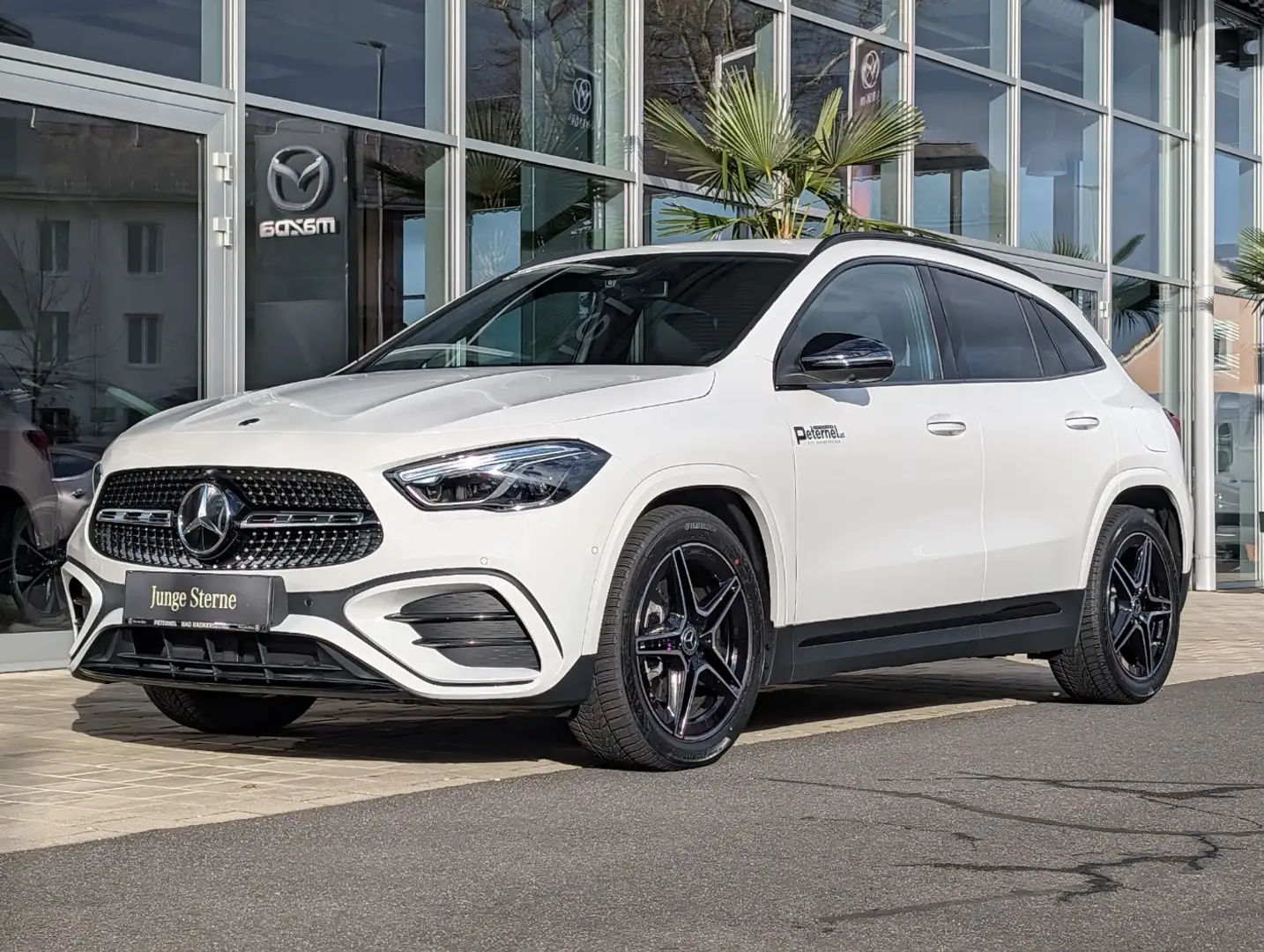 Mercedes-Benz GLA 200 d 4MATIC Österreich-Edition AMG Line Weiß - 2
