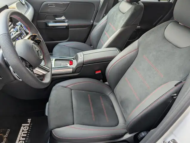 Mercedes-Benz GLA 200 d 4MATIC Österreich-Edition AMG Line Ansicht 19