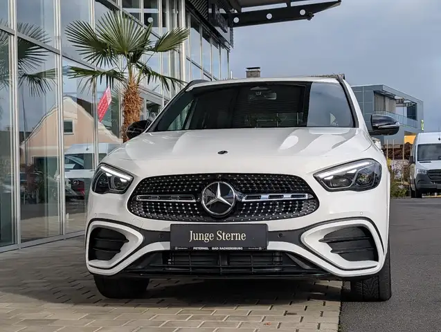 Mercedes-Benz GLA 200 d 4MATIC Österreich-Edition AMG Line Ansicht 6